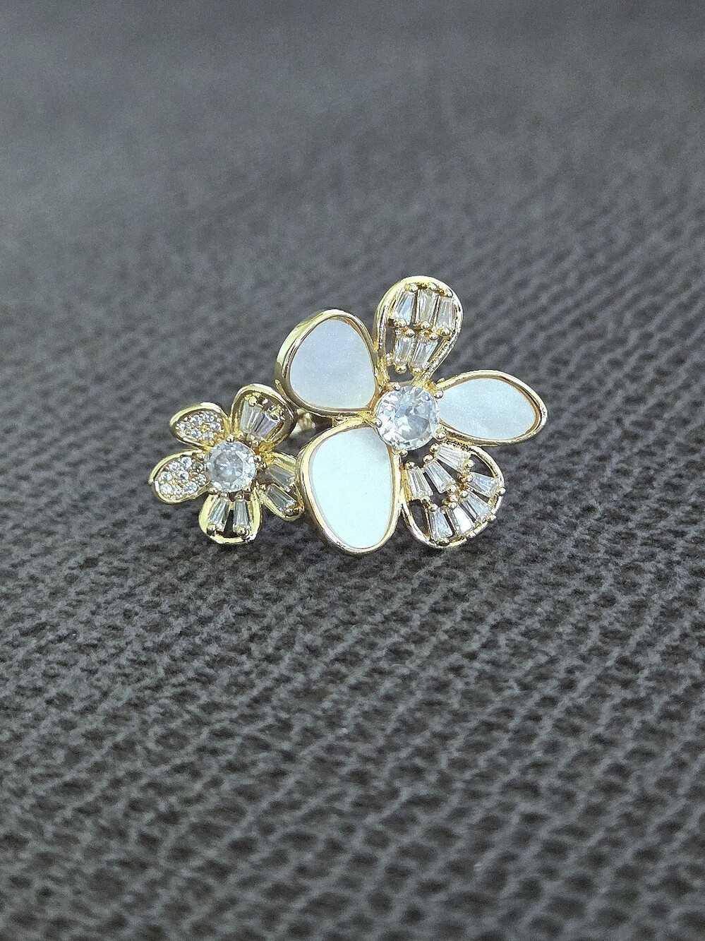 Eye👁 Candy🍭 Double✌️ Flower🌸 Ring💍 - NWT
